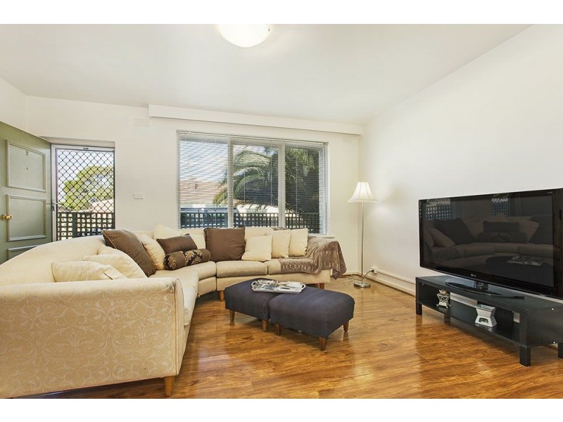 2/38 Woolton Avenue, Thornbury VIC 3071