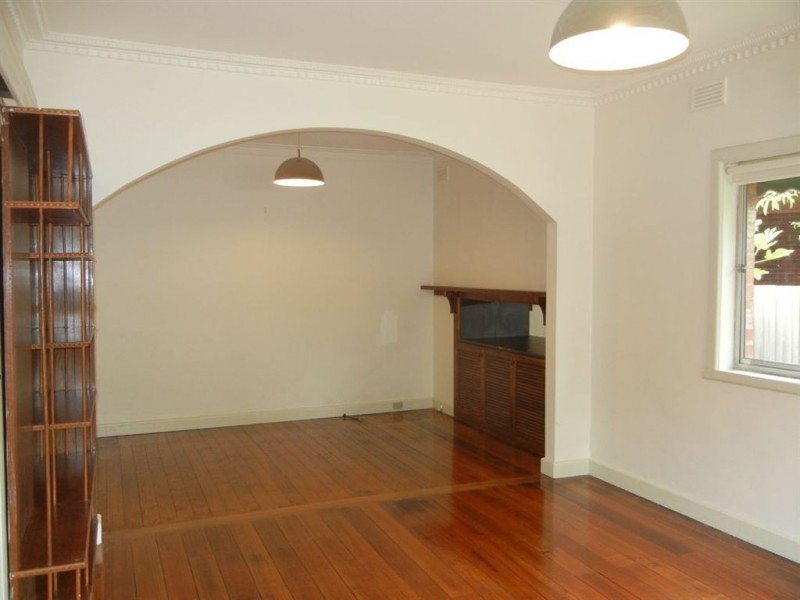 1 Shand Road, Reservoir VIC 3073