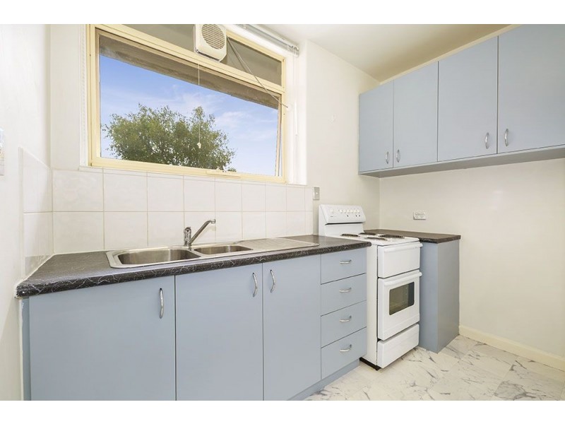 9/210 Clarke Street, Northcote VIC 3070