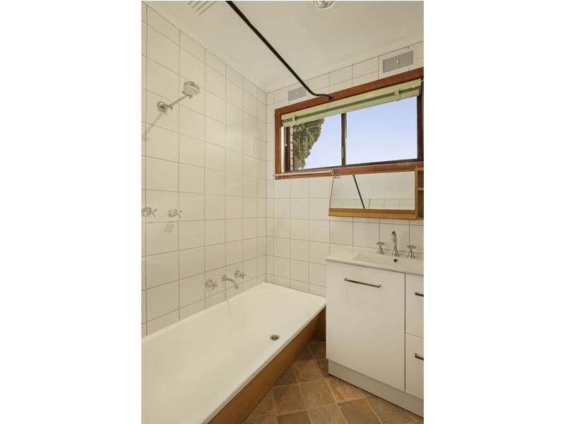 3/5 Autumn Street, Coburg VIC 3058