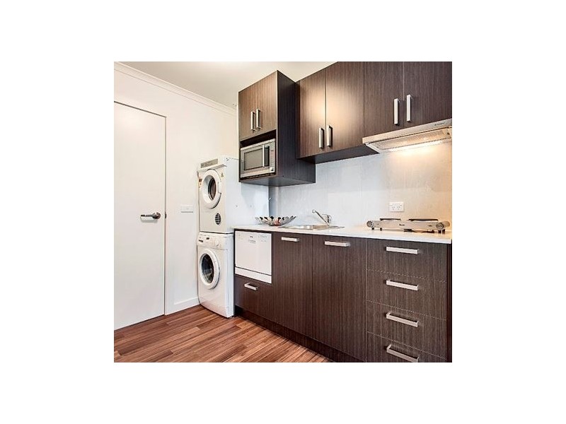 11/233 Rathmines Street, Fairfield VIC 3078