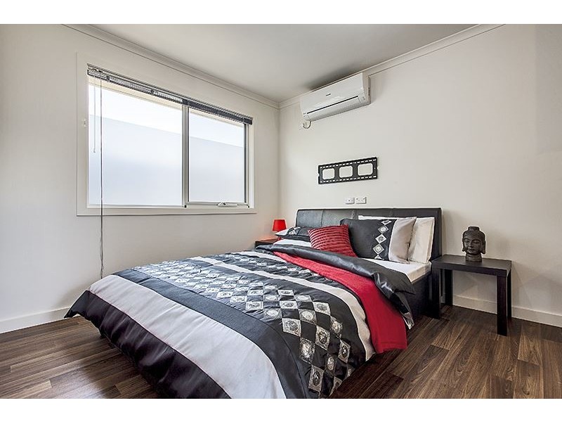 11/233 Rathmines Street, Fairfield VIC 3078