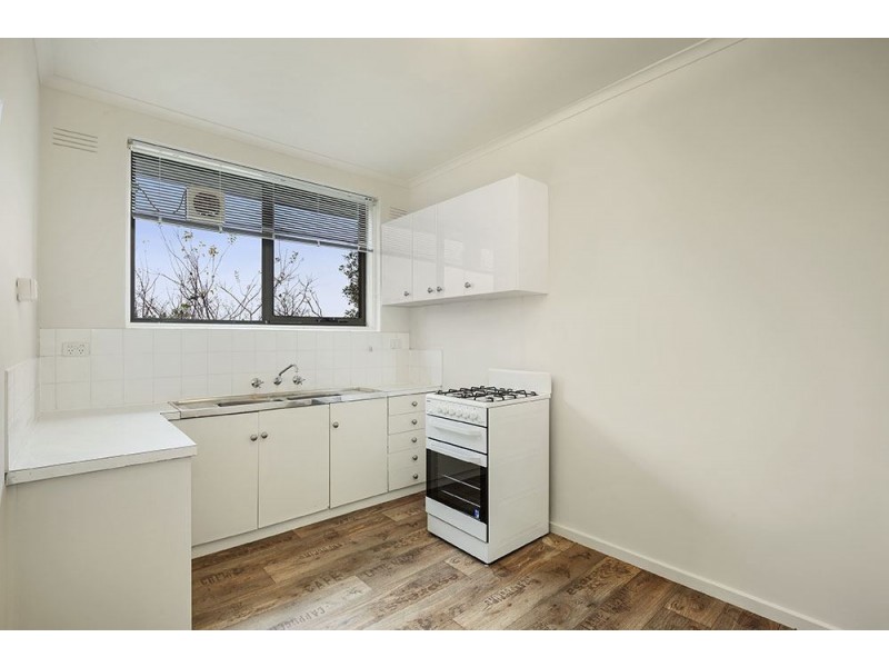 18/10 Anderson Road, Thornbury VIC 3071