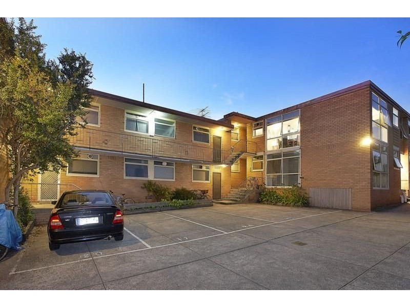 2/210 Clarke Street, Northcote VIC 3070
