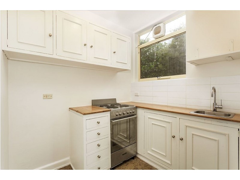 2/210 Clarke Street, Northcote VIC 3070