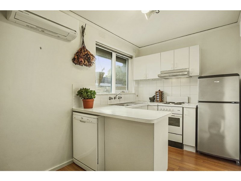3/3 Larnoo Avenue, Brunswick West VIC 3055