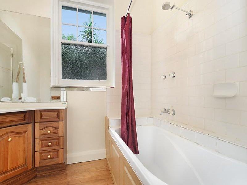 25 Glenora Avenue, Coburg VIC 3058