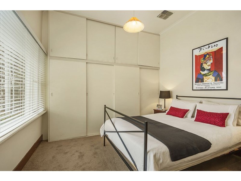 8 Gordon Grove, Northcote VIC 3070