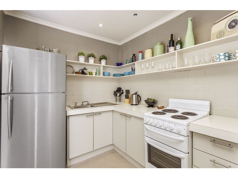 11 Gordon Grove, Northcote VIC 3070