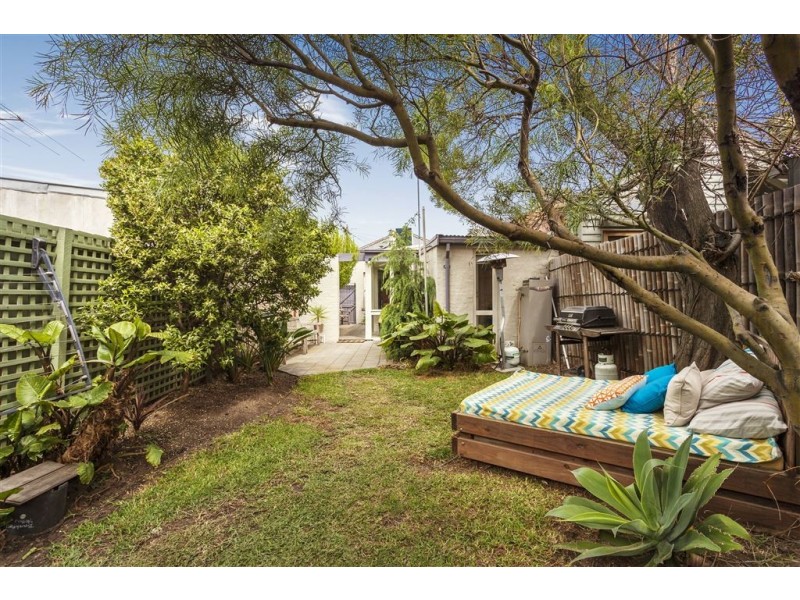 11 Gordon Grove, Northcote VIC 3070