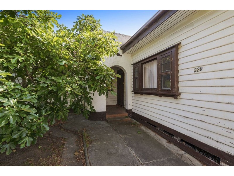 320 Victoria Road, Thornbury VIC 3071