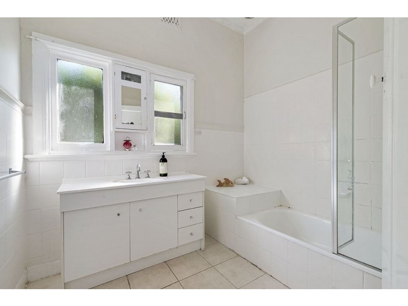 320 Victoria Road, Thornbury VIC 3071