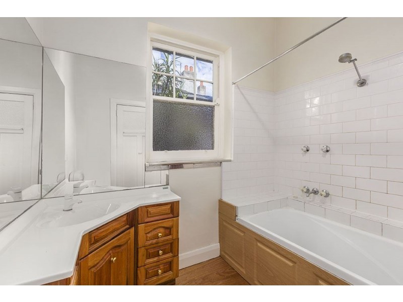 25 Glenora Avenue, Coburg VIC 3058