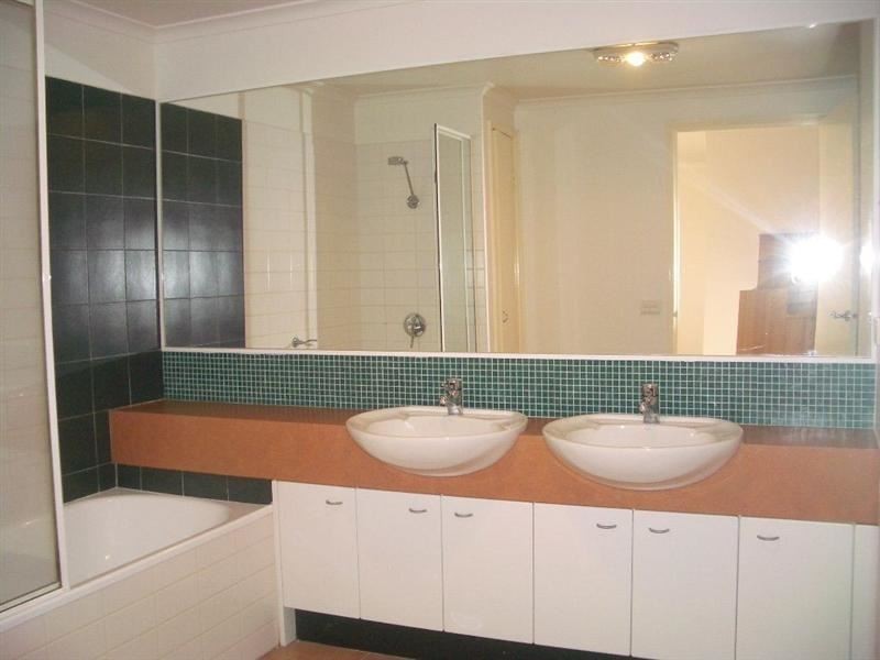 35/18-20 The Esplanade, St Kilda VIC 3182