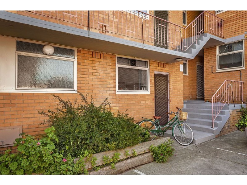 9/210 Clarke Street, Northcote VIC 3070