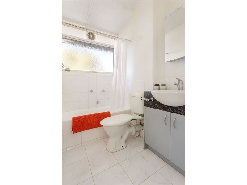 9/210 Clarke Street, Northcote VIC 3070