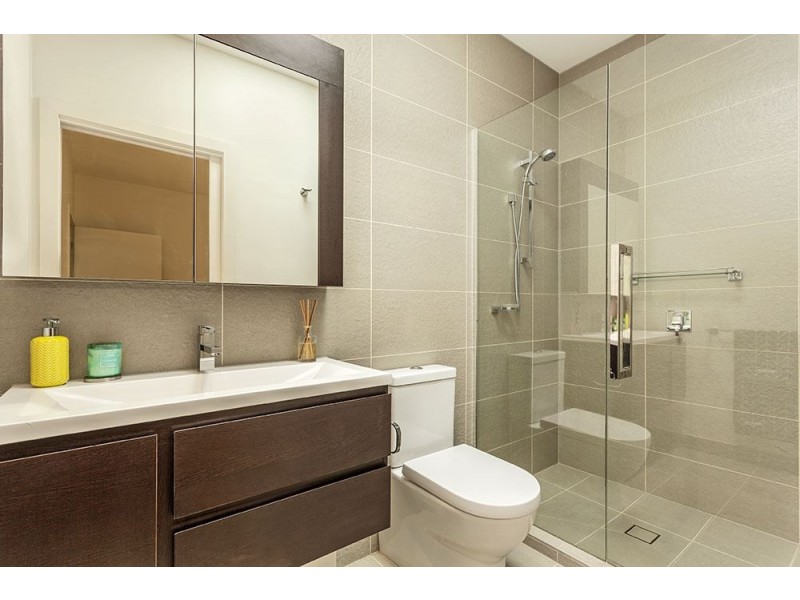 2/55 Gadd Street, Northcote VIC 3070