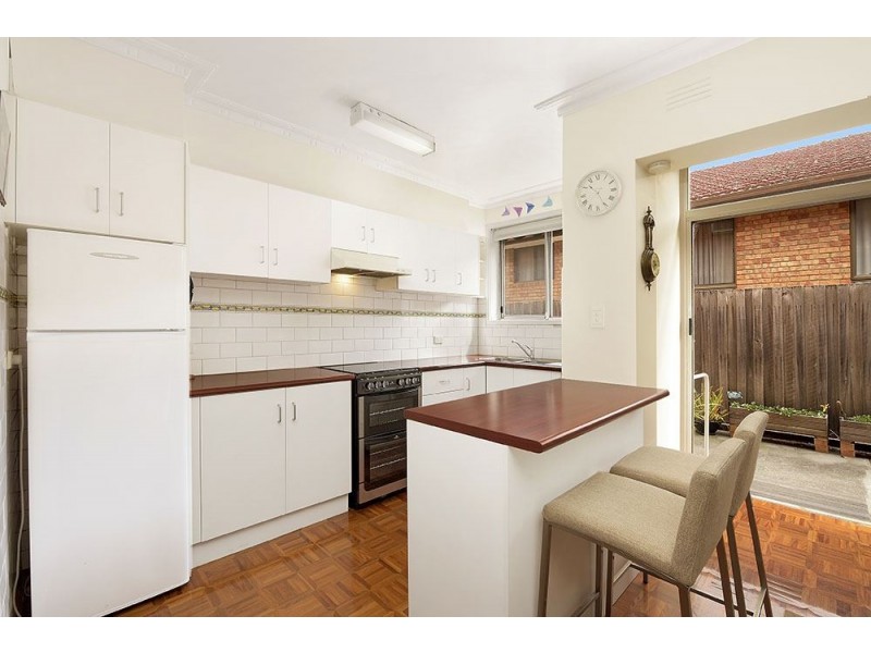 2/44 Swift St, Thornbury VIC 3071