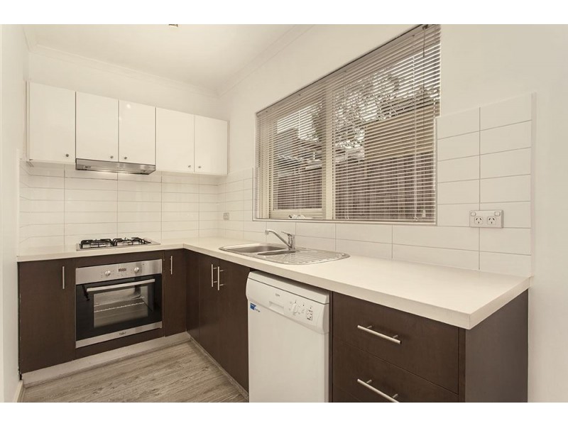 2/2 Dundas Street, Thornbury VIC 3071