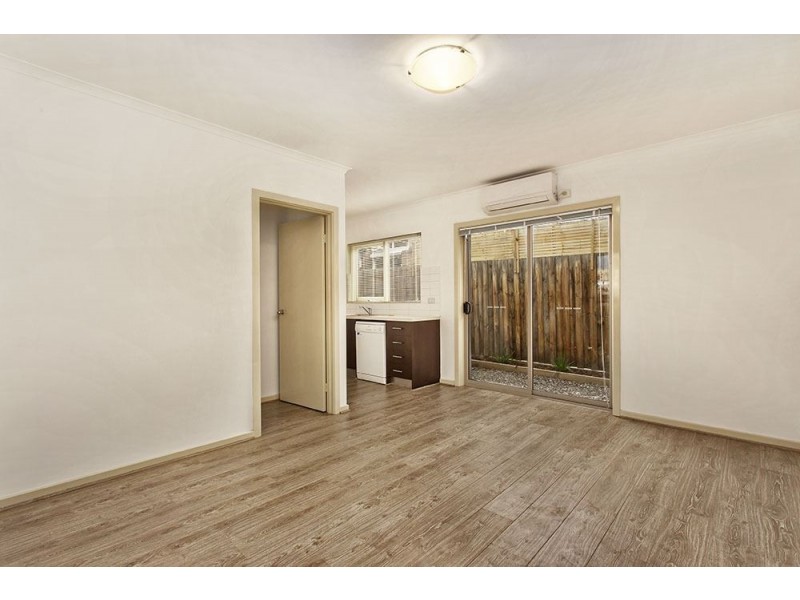 2/2 Dundas Street, Thornbury VIC 3071