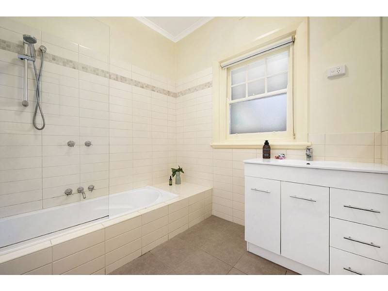 4 Peel Street, Northcote VIC 3070