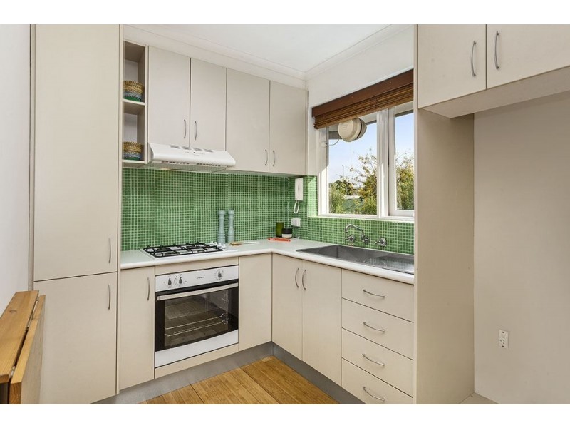 8/30 Urquhart Street, Northcote VIC 3070