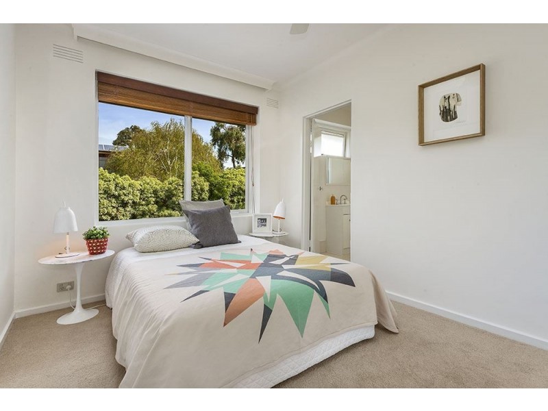 8/30 Urquhart Street, Northcote VIC 3070