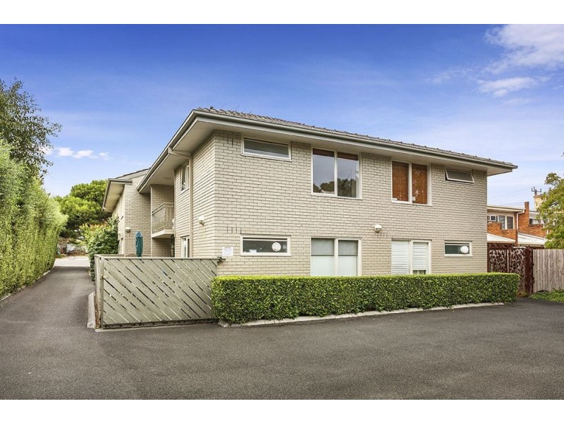 8/30 Urquhart Street, Northcote VIC 3070
