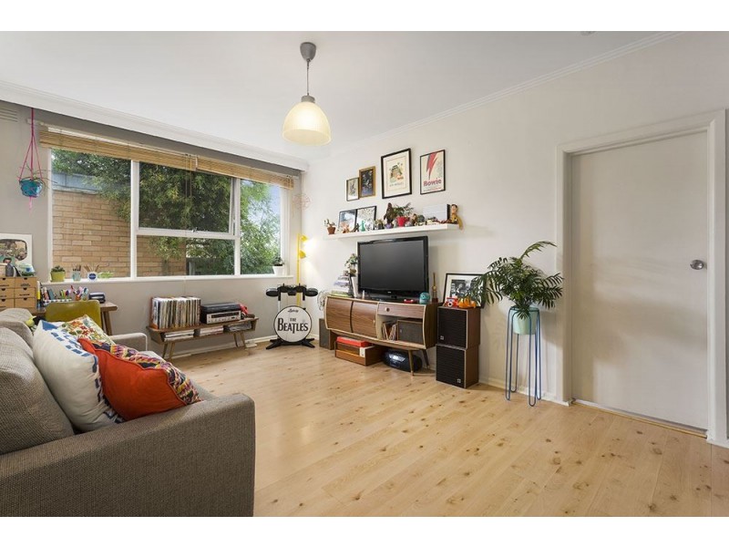 1/219 Raleigh Street, Thornbury VIC 3071