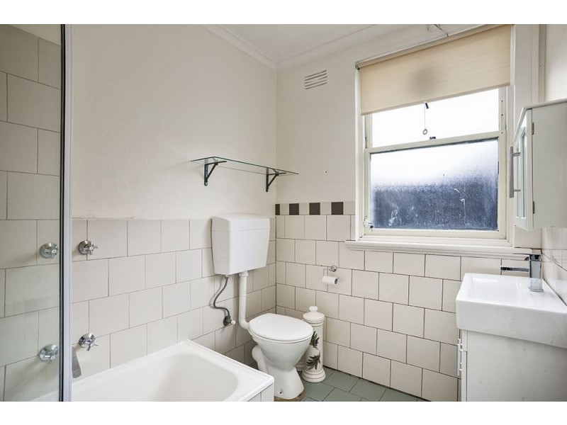 7/4 Spring Street, Preston VIC 3072