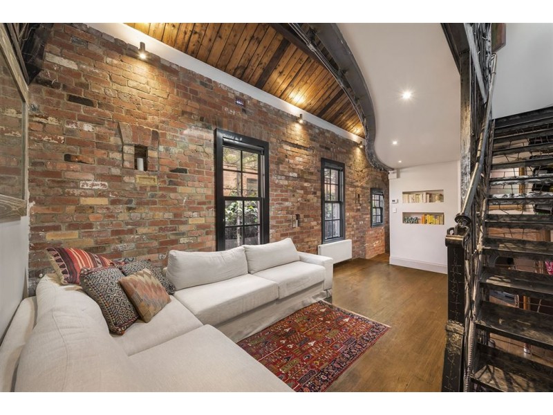 6 Robbs Parade, Northcote VIC 3070