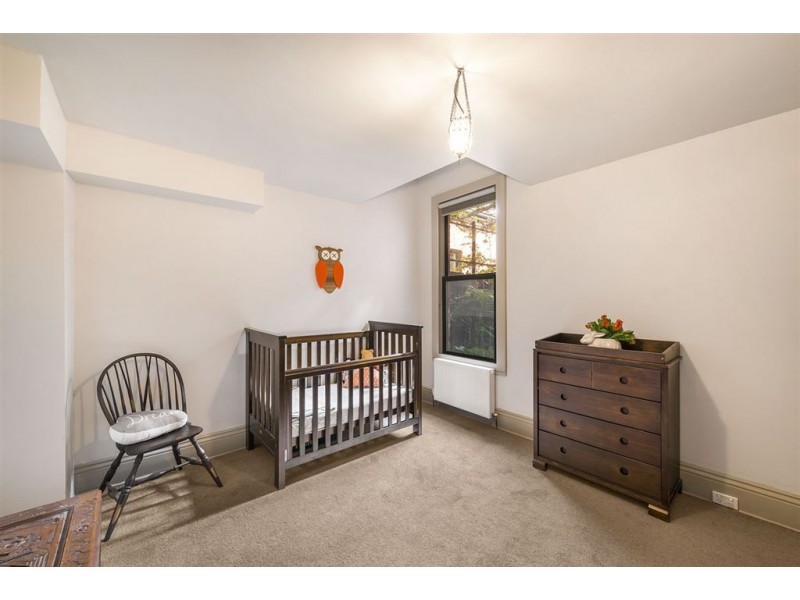 6 Robbs Parade, Northcote VIC 3070