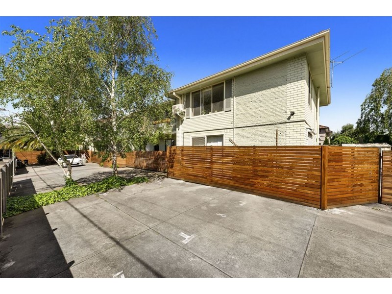 2/38 Woolton Avenue, Thornbury VIC 3071