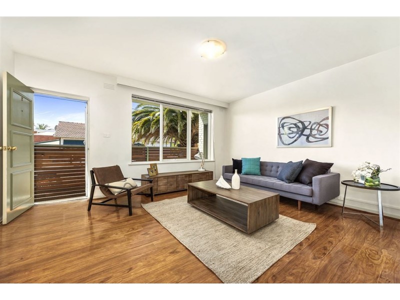 2/38 Woolton Avenue, Thornbury VIC 3071