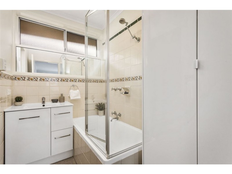 10/11 Kemp Street, Thornbury VIC 3071