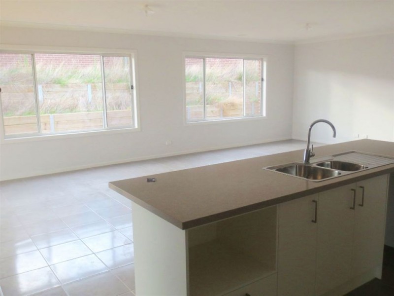 23 Skipton Street, Drouin VIC 3818