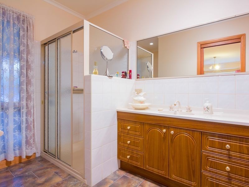 6 A’Beckett Road, Bunyip VIC 3815