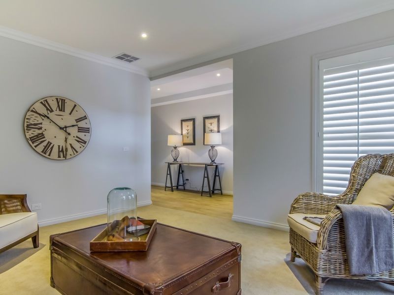 110 Jackson Drive, Drouin VIC 3818