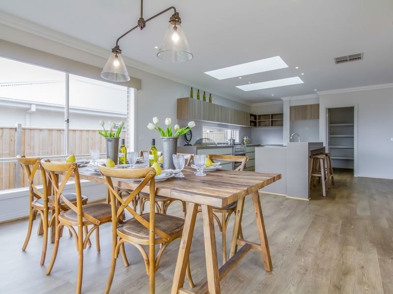 110 Jackson Drive, Drouin VIC 3818