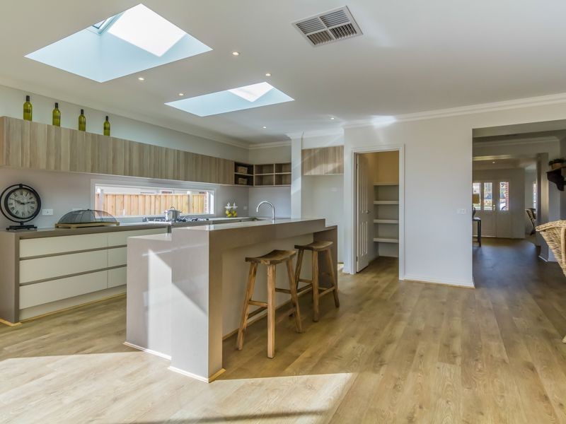 110 Jackson Drive, Drouin VIC 3818