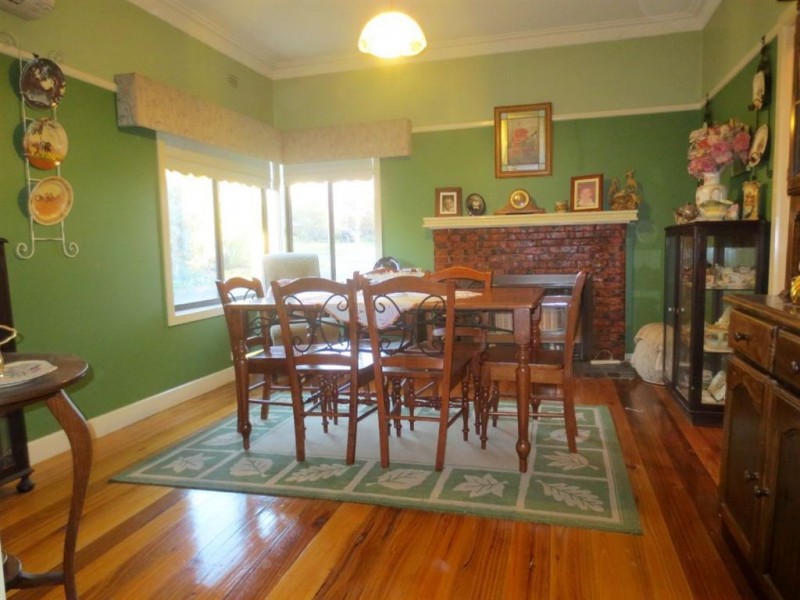 9 Williamson Street, Drouin VIC 3818