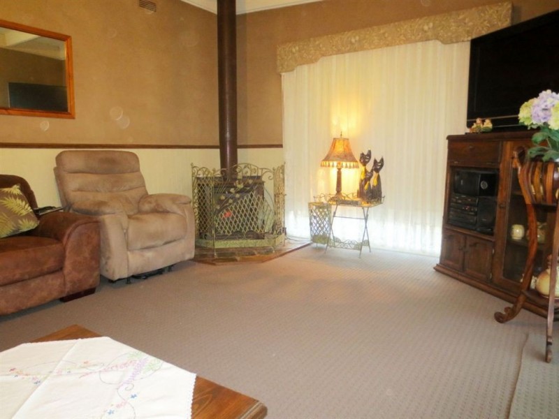 9 Williamson Street, Drouin VIC 3818