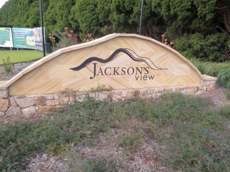 99 Jackson Drive, Drouin VIC 3818