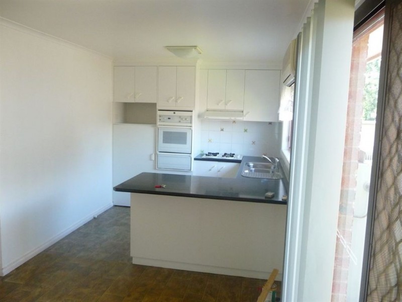 4/26 Young Street, Drouin VIC 3818