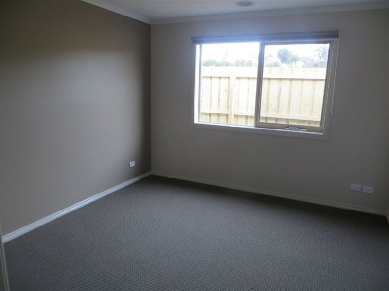 25 Chaucer Way, Drouin VIC 3818