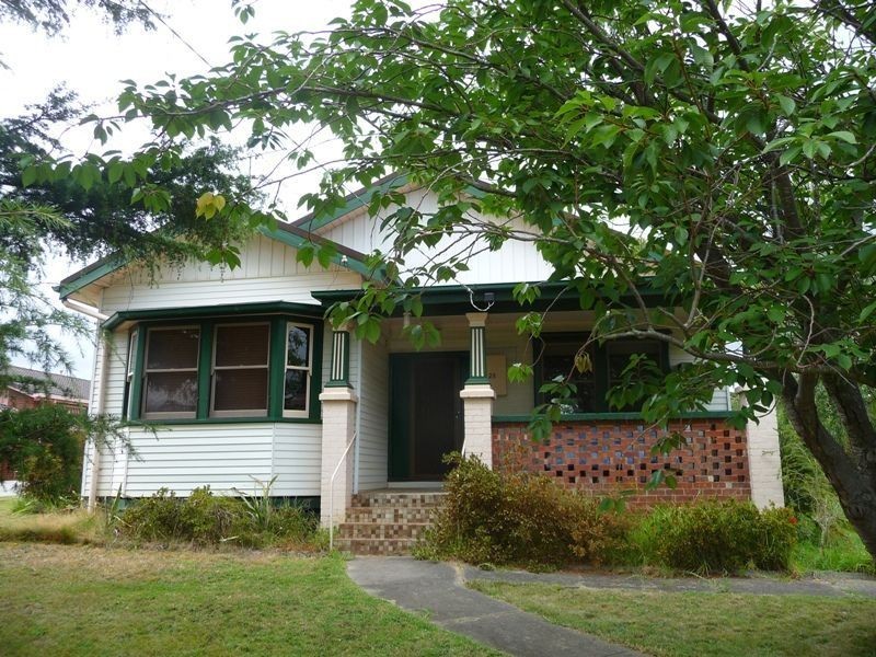28 Young Street, Drouin VIC 3818