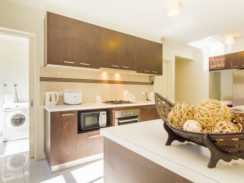 9 Miller Close, Drouin VIC 3818