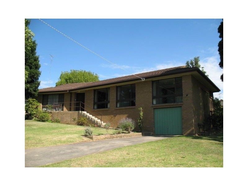 28 Wood Street, Drouin VIC 3818