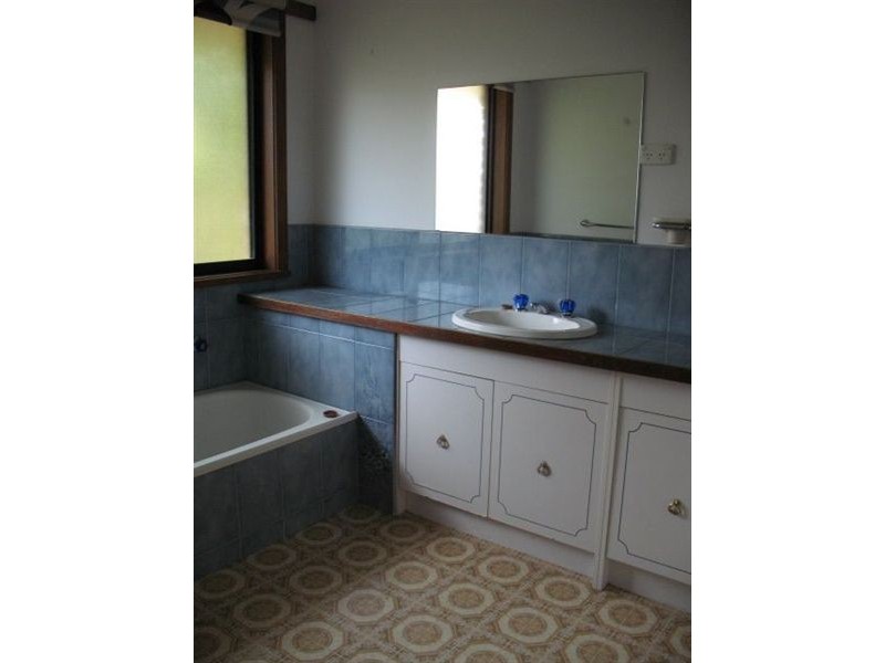 28 Wood Street, Drouin VIC 3818