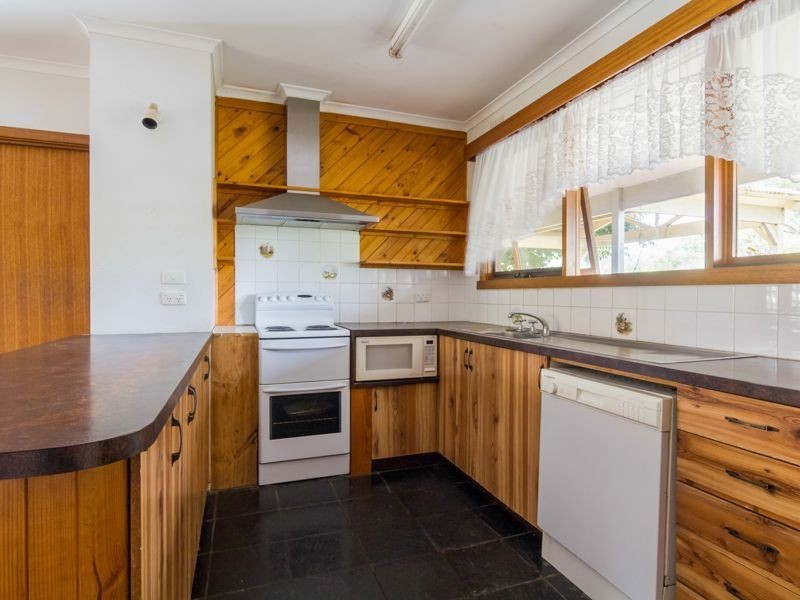 18 McDonald Road, Labertouche VIC 3816